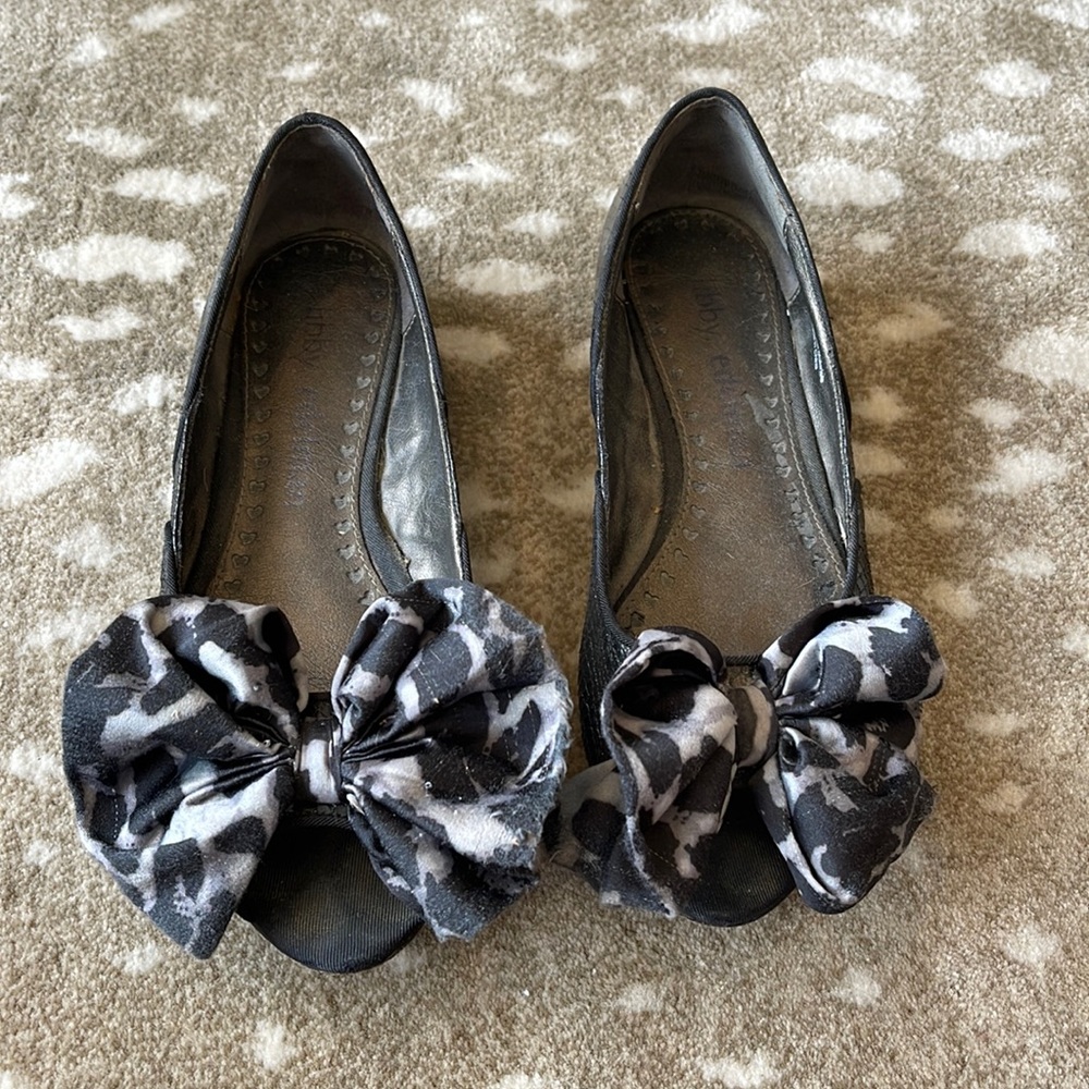 Libby Edelman Pep Toe Flats with Bow detail